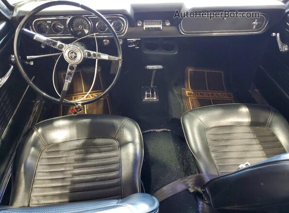 6F07T38999 1966 FORD MUSTANG Cream Dashboard view
