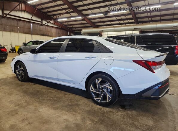 KMHLM4DG0SU094582 2025 HYUNDAI ELANTRA White 
