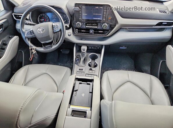 5TDGZRBH9MS072524 2021 TOYOTA HIGHLANDER Blue 