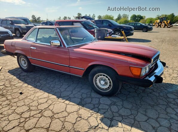 10704412048647 1978 MERCEDES-BENZ 450 Red Widok z przodu
