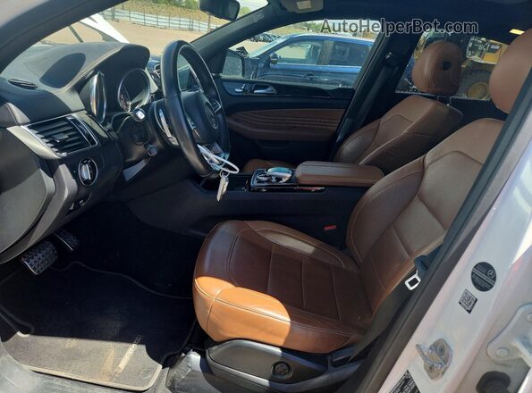 4JGED6EB4HA061697 2017 MERCEDES-BENZ GLE White Widok deski rozdzielczej