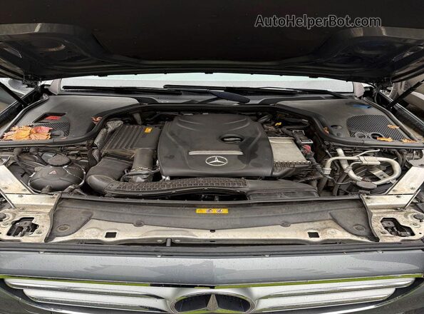 WDDZF4KB2JA403992 2018 MERCEDES-BENZ E Gray Widok deski rozdzielczej