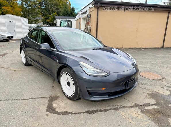 5YJ3E1EB1JF119421 2018 TESLA MODEL Gray Tył lewy