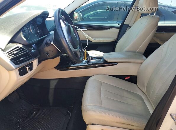 5UXKR2C51G0R69154 2016 BMW X5 Белый Вид панели приборов