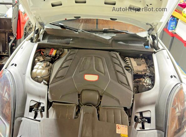 WP1BG2AY1NDA56239 2022 PORSCHE CAYENNE White Vista del salpicadero