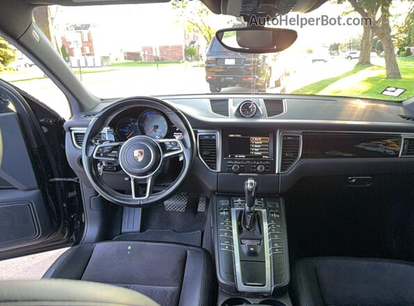 WP1AB2A50GLB55921 2016 PORSCHE MACAN Black უკანა სავარძლების ხედი