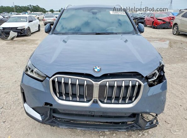 WBX73EF04S5055795 2025 BMW X1 Blue Вид ззаду