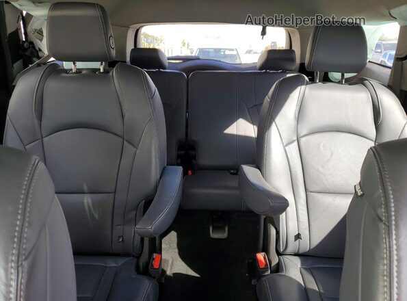 5GAERBKW2JJ216017 2018 BUICK ENCLAVE Белый Вид задней части салона