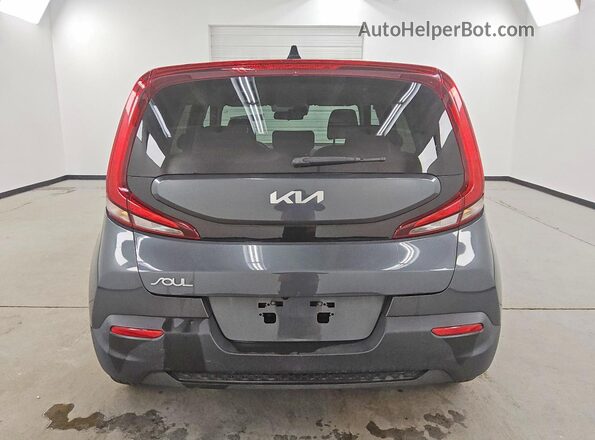 KNDJ23AU5N7816489 2022 KIA SOUL Серый Вид салона спереди
