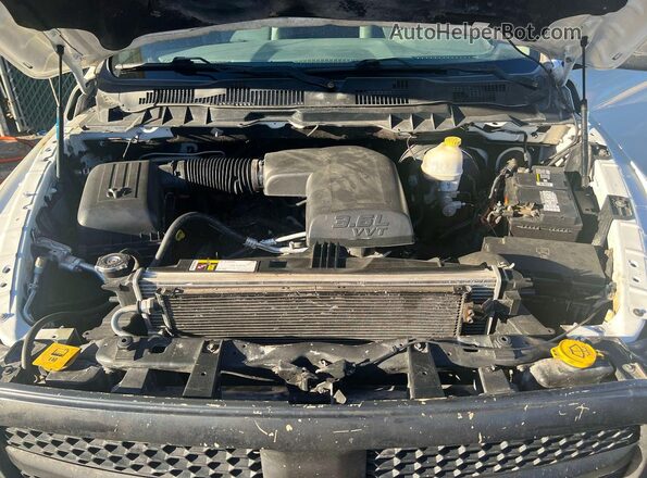 1C6RR7FGXHS639892 2017 RAM 1500 White 