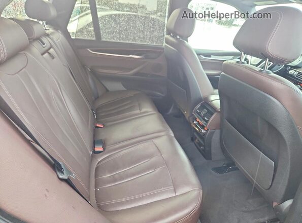 5UXKR2C51J0Z15537 2018 BMW X5 Black Vista del compartimento del motor