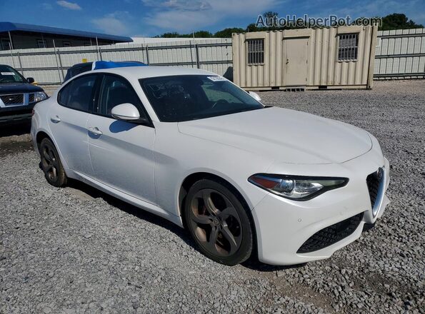 ZARFAEEN9H7560780 2017 ALFA ROMEO GIULIA White 