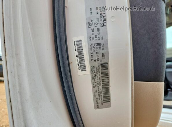 2C4RC1BG4KR665720 2019 CHRYSLER PACIFICA White 