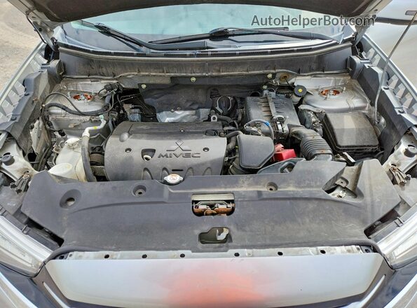 JA4AR3AW8JZ005436 2018 MITSUBISHI OUTLANDER Silver 