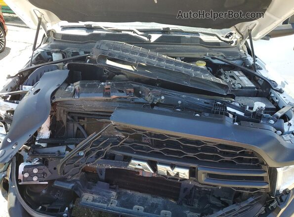 3C63R3GJ5NG276817 2022 RAM 3500 White Widok komory silnika