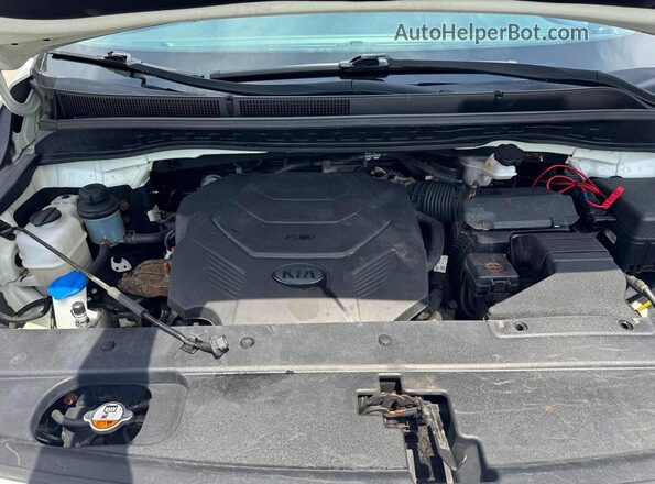 KNDMB5C18K6525496 2019 KIA SEDONA White Widok wnętrza z tyłu