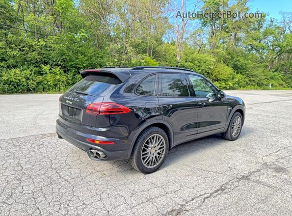 WP1AE2A29GLA17811 2016 PORSCHE CAYENNE Черный Вид спереди