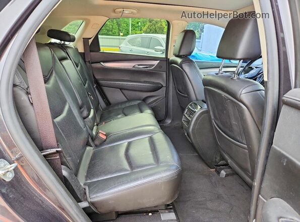 1GYKNCRS6HZ184863 2017 CADILLAC XT5 Gray 