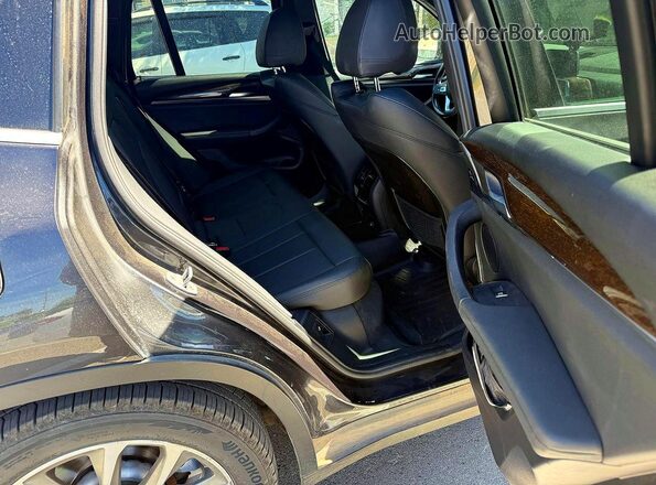 5UXTR9C5XKLD92731 2019 BMW X3 Gray 