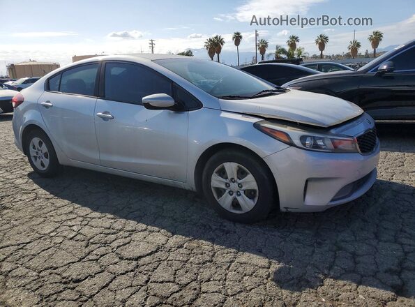3KPFK4A7XHE156993 2017 KIA FORTE Silver 