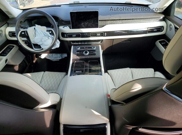5LM5J9XC0PGL23725 2023 LINCOLN AVIATOR Серебряный 