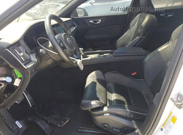 7JR102FM9MG092489 2021 VOLVO S60 White Vista del salpicadero