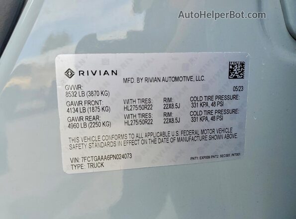 7FCTGAAA6PN024073 2023 RIVIAN R1T Gray Widok komory silnika