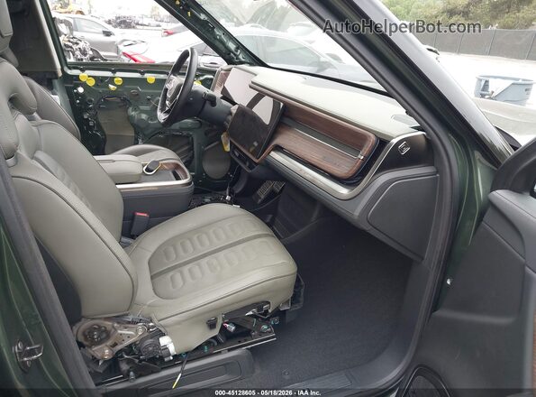 7FCTGBAA2PN028191 2023 RIVIAN R1T Green Widok wnętrza z przodu