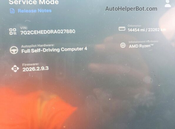 7G2CEHED0RA027880 2024 TESLA CYBERTRUCK Silver Instrument cluster view