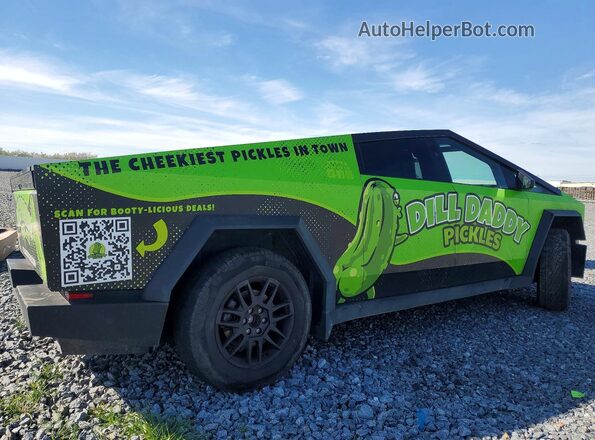 7G2CEHED1RA048818 2024 TESLA CYBERTRUCK Green Trasero derecho