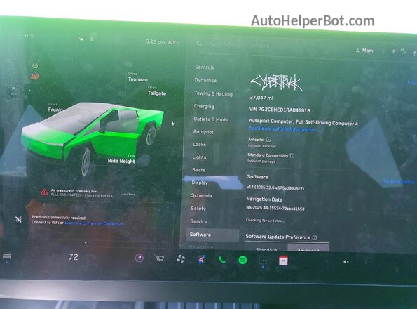 7G2CEHED1RA048818 2024 TESLA CYBERTRUCK Green Vista del cuadro de instrumentos