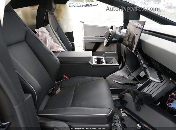 7G2CEHED1TA089148 2026 TESLA CYBERTRUCK Silver Вид салону спереду