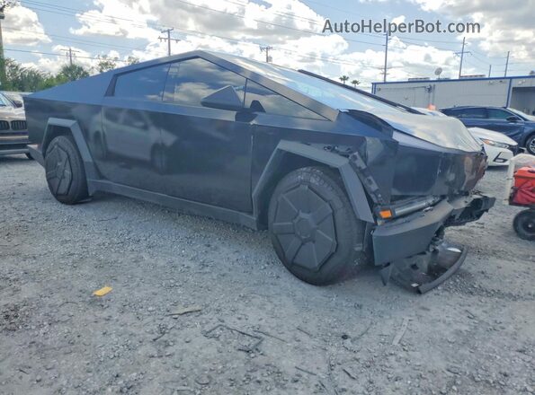 7G2CEHED3RA001645 2024 TESLA CYBERTRUCK Black Front right