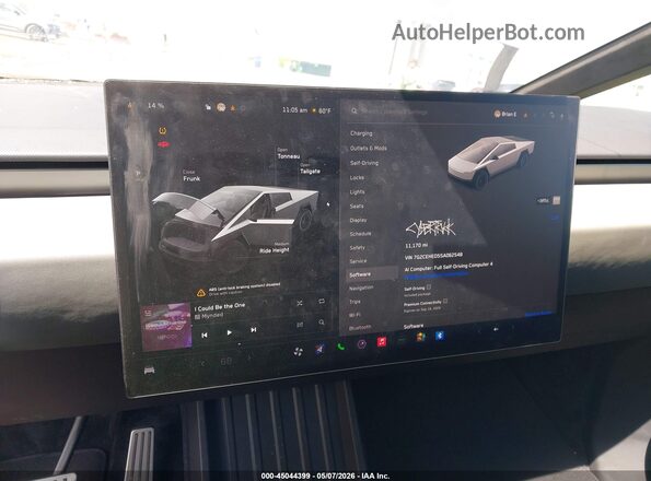 7G2CEHED5SA062548 2025 TESLA CYBERTRUCK Silver 