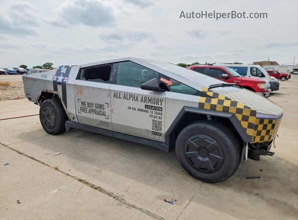 7G2CEHED6RA049138 2024 TESLA CYBERTRUCK Silver წინა მარჯვენა
