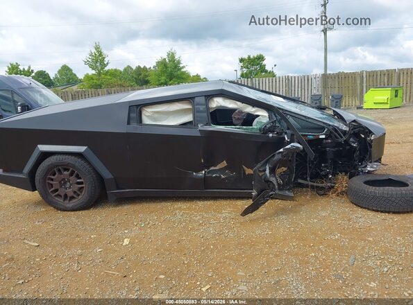 7G2CEHED7RA052999 2024 TESLA CYBERTRUCK Black Widok wnętrza 360 stopni