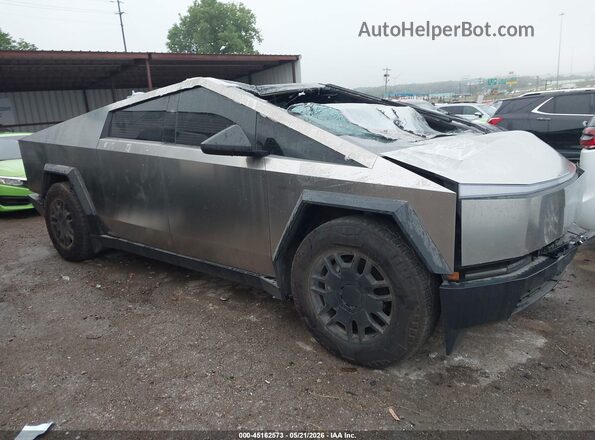 7G2CEHED8RA010454 2024 TESLA CYBERTRUCK Gray Rear interior view