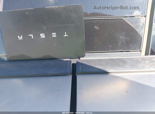 7G2CEHEDXRA046176 2024 TESLA CYBERTRUCK Silver Widok deski rozdzielczej