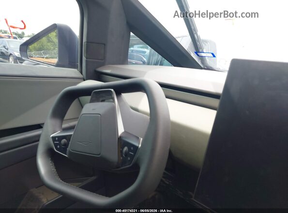 7G2CEHEDXRA046176 2024 TESLA CYBERTRUCK Silver 