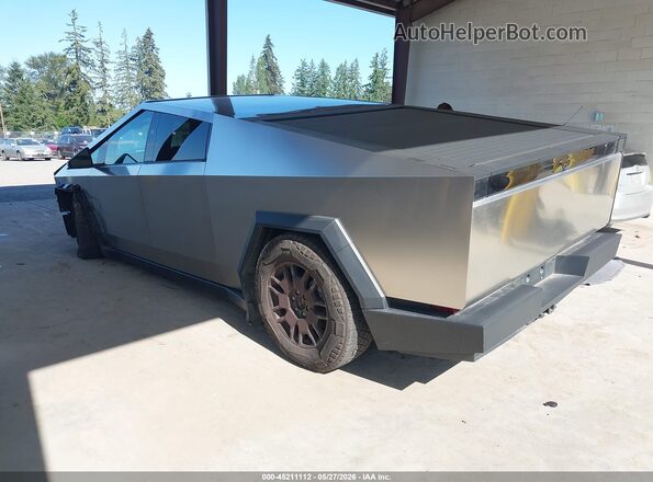 7G2CEHEE7RA009529 2024 TESLA CYBERTRUCK Silver 