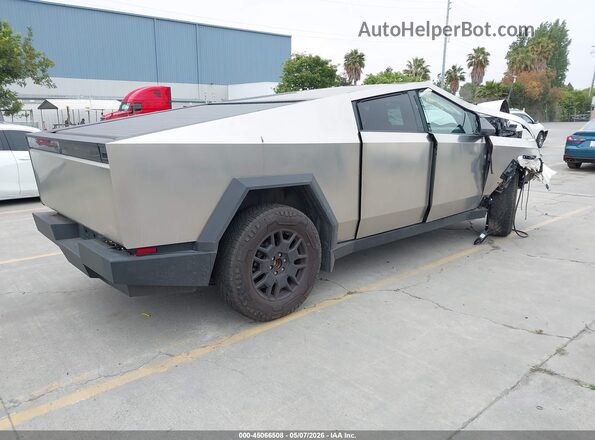7G2CEHEE9SA075196 2025 TESLA CYBERTRUCK Silver Tył prawy