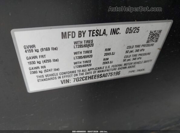 7G2CEHEE9SA075196 2025 TESLA CYBERTRUCK Silver Widok komory silnika