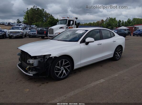 7JR102FK0LG050709 2020 VOLVO S60 White წინა მარცხენა ხედი სამი მეოთხედიდან