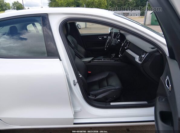 7JR102FK0LG050709 2020 VOLVO S60 White წინა სალონის ხედი