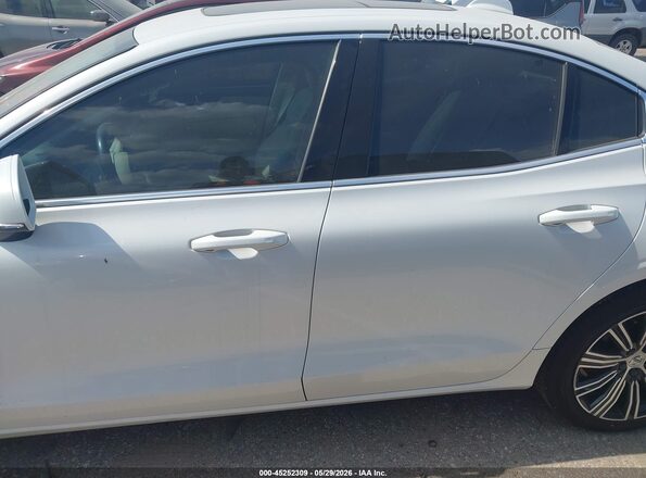 7JRA22TL8LG036662 2020 VOLVO S60 White Панорамний вид салону 360°