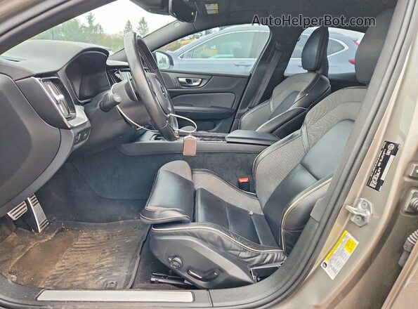 7JRA22TM6KG004283 2019 VOLVO S60 Brown Front interior view