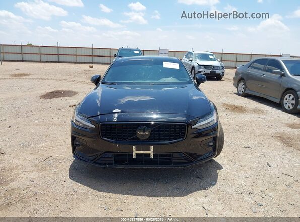 7JRL12FH4RG282958 2024 VOLVO S60 Black Սալոնի հետևի տեսք