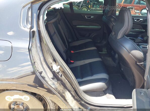 7JRL12FH4RG282958 2024 VOLVO S60 Black VIN կոդի պիտակի տեսք