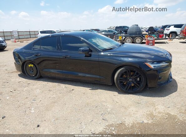 7JRL12FH4RG282958 2024 VOLVO S60 Black Սալոնի 360 աստիճան տեսք