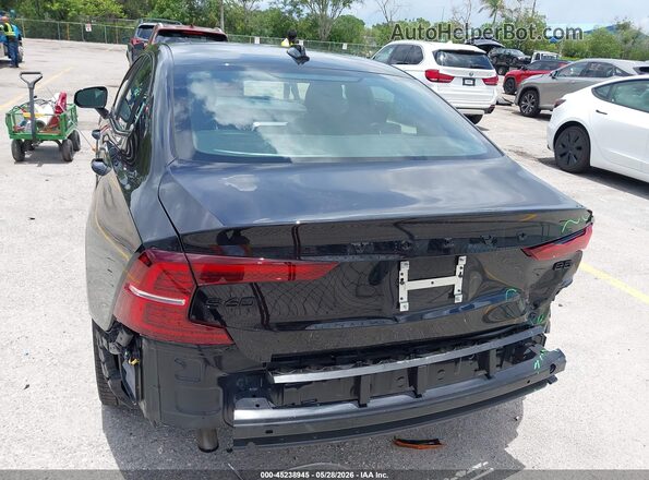 7JRL12FHXRG305739 2024 VOLVO S60 Black 